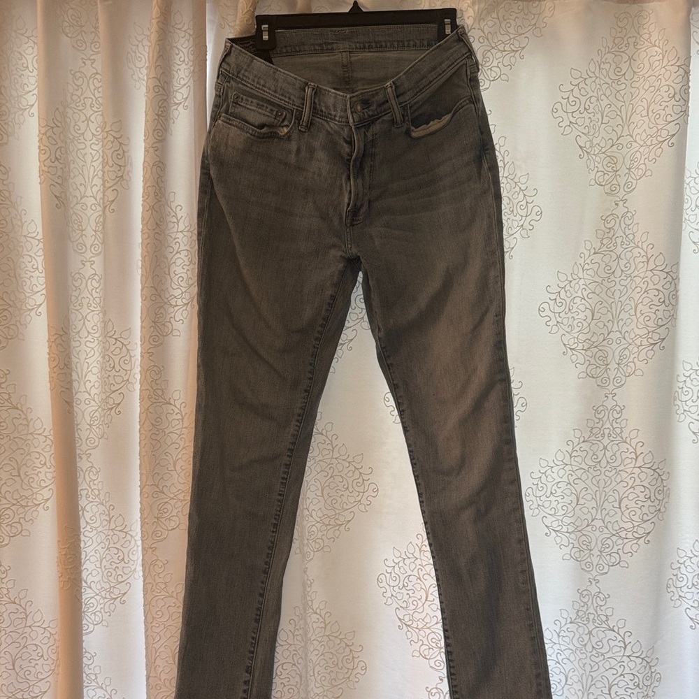 Abercrombie & Fitch Gray Skinny Jeans 32x34